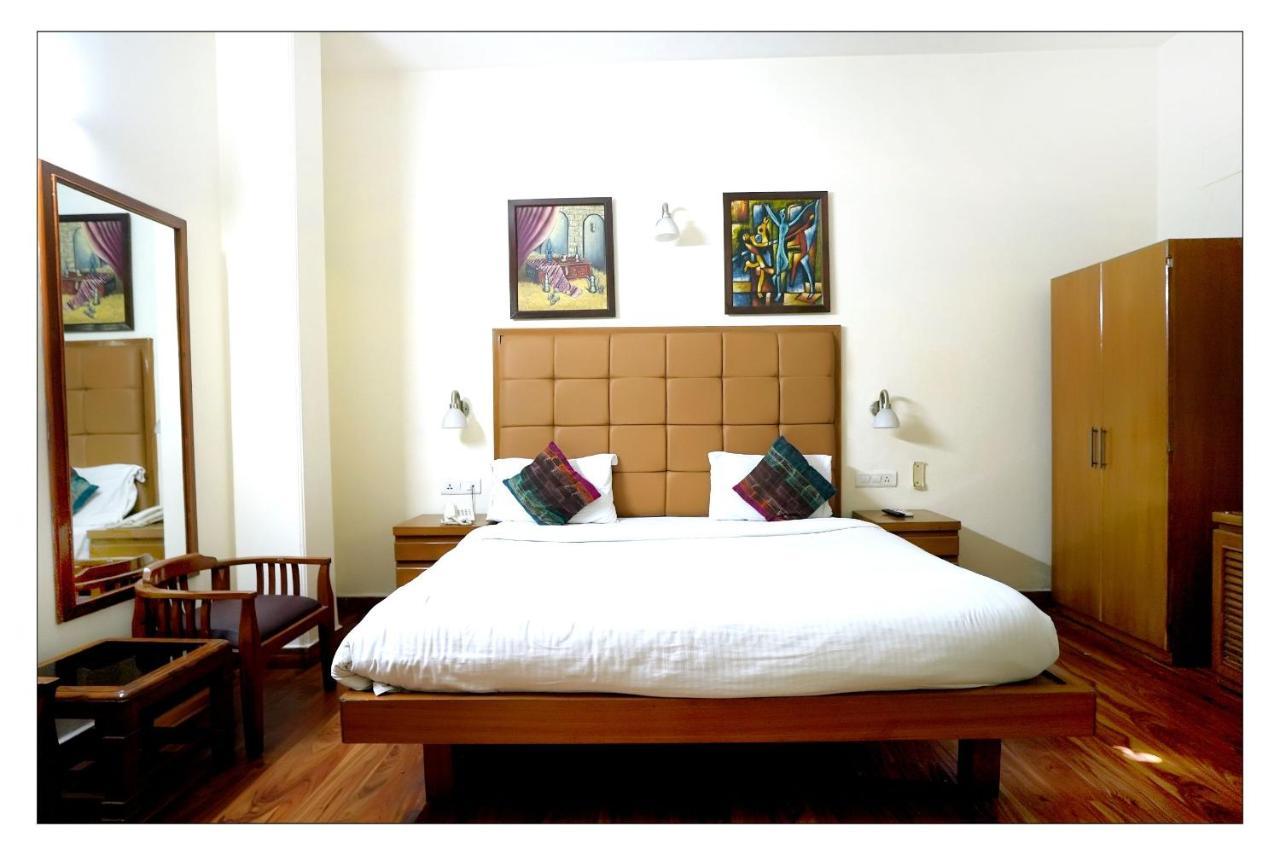 Hotel Oscar - Hauz Khas ניו דלהי מראה חיצוני תמונה