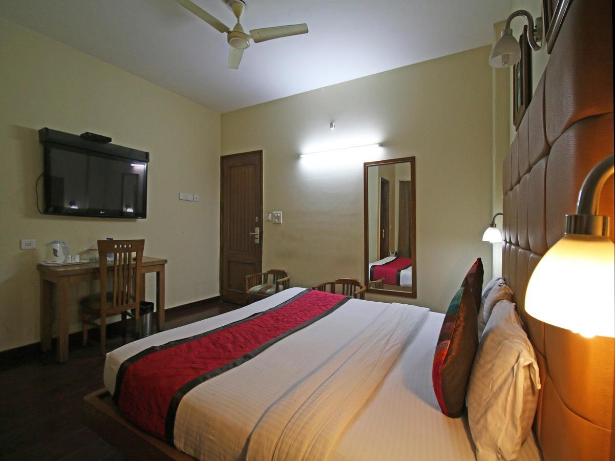 Hotel Oscar - Hauz Khas ניו דלהי מראה חיצוני תמונה